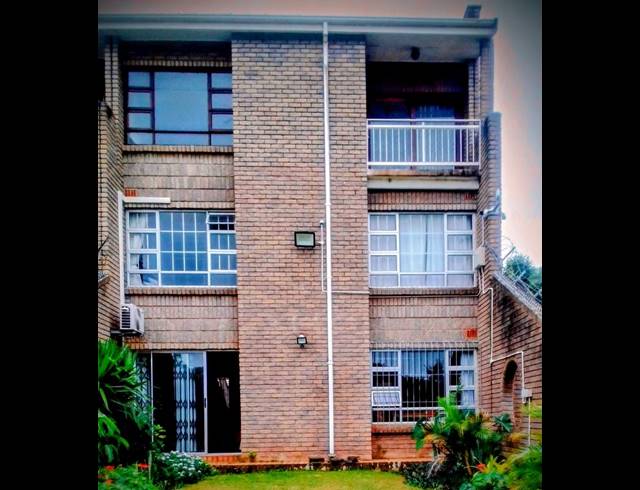 3 BEDROOM APARTMENT FOR SALE IN EMPANGENI CENTRAL